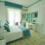 Gatto Bianco מלון קאפרי