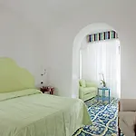 Hotel Gatto Bianco 4*