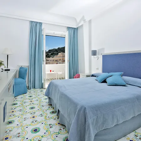 Hotel Gatto Bianco 4*