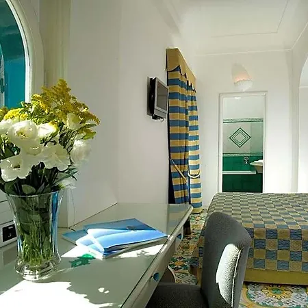 Gatto Bianco 4* Capri