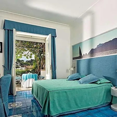 Gatto Bianco 4* Capri