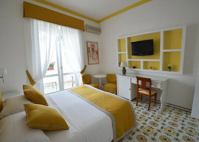 ホテル Gatto Bianco 4*