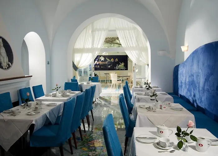 ホテル Gatto Bianco カプリ