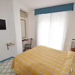 Gatto Bianco 4*