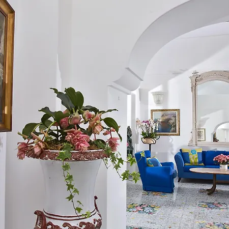 ألبيرغو غاتو بيانكو 4*