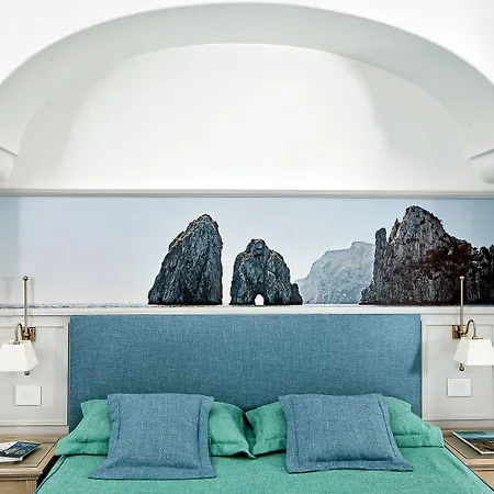 ألبيرغو غاتو بيانكو 4*