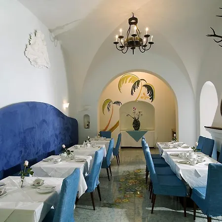 ألبيرغو غاتو بيانكو 4*