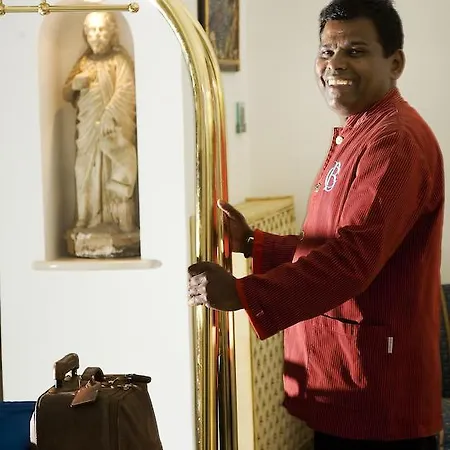 فندق ألبيرغو غاتو بيانكو 4*